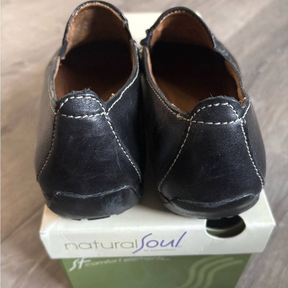 Naturalizer Cajun Black Leather Flats View 4